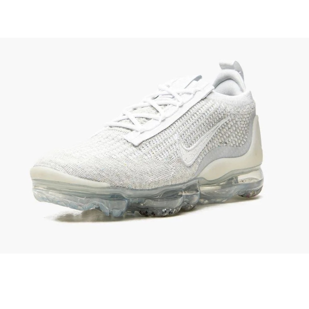 Nike Flyknit Sneakers